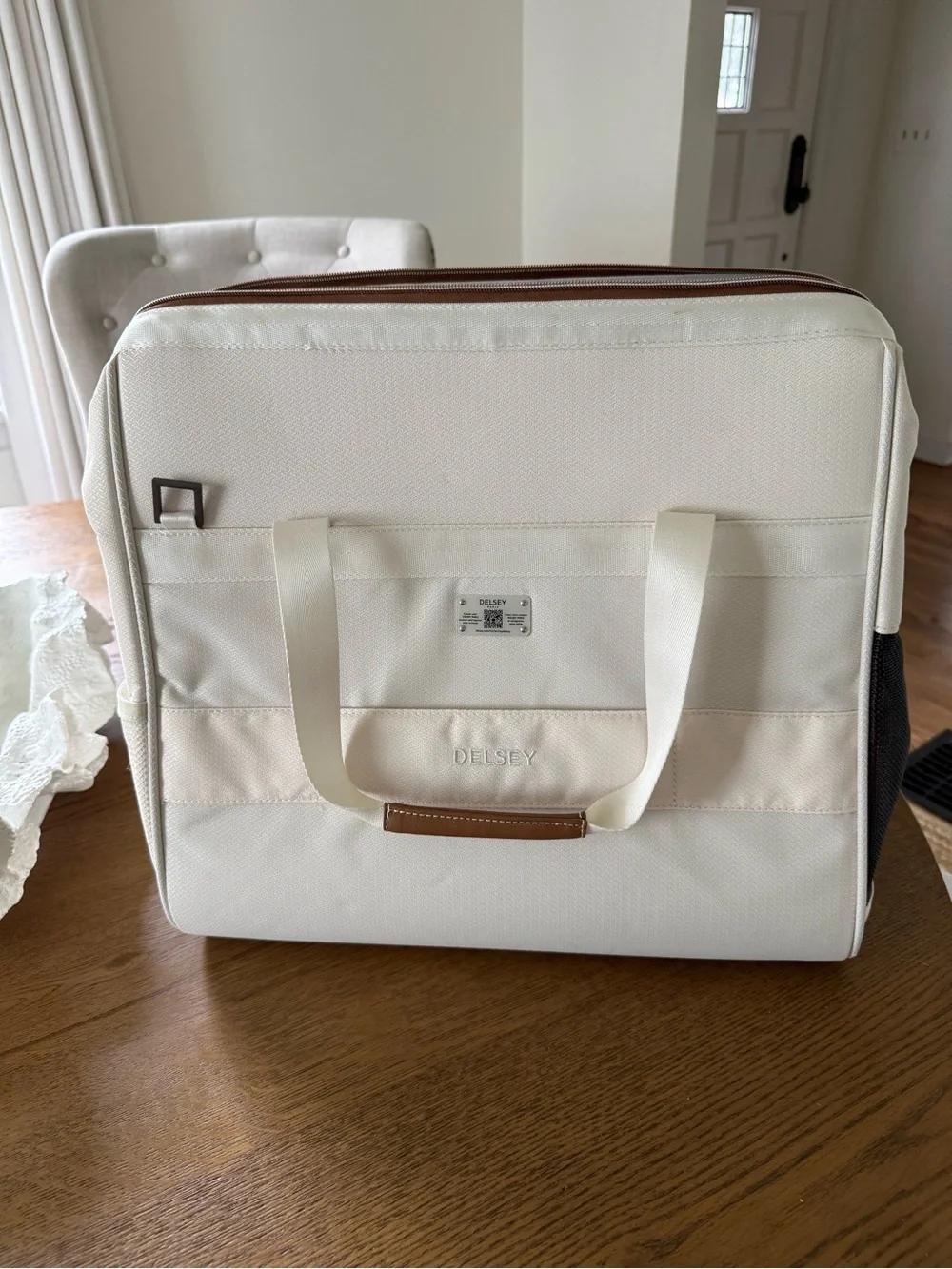 Delsey White & Brown Small Pet Carrier